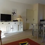 Au 21